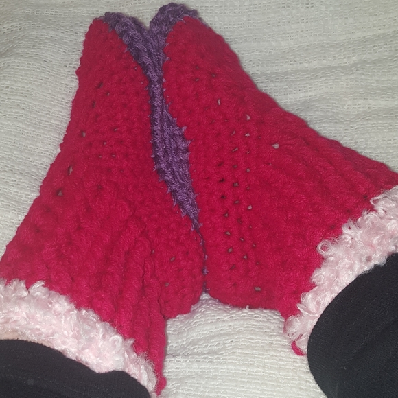 Boot Cuff Slippers - Picture 3 of 4